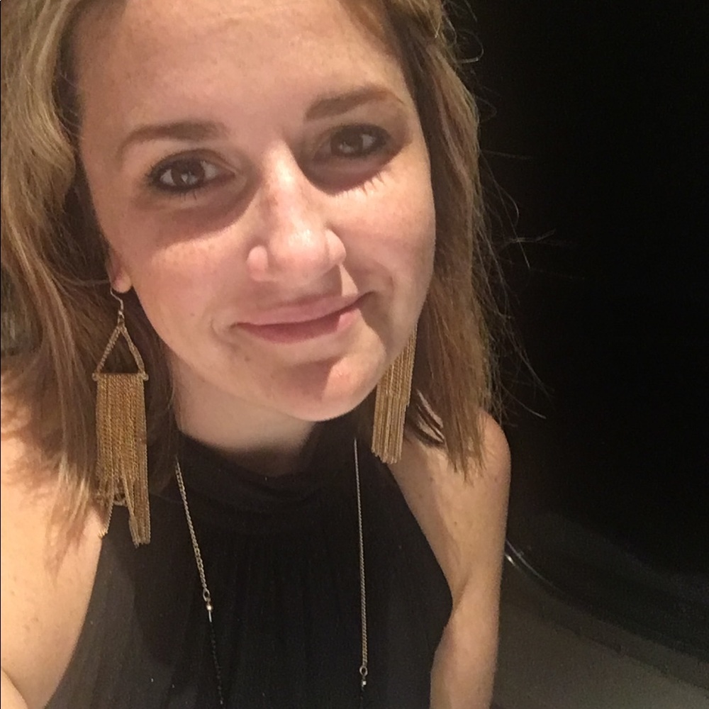 Meet your Posher, Lindsey